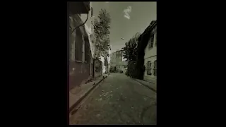 سنين ومرت زي الثواني 