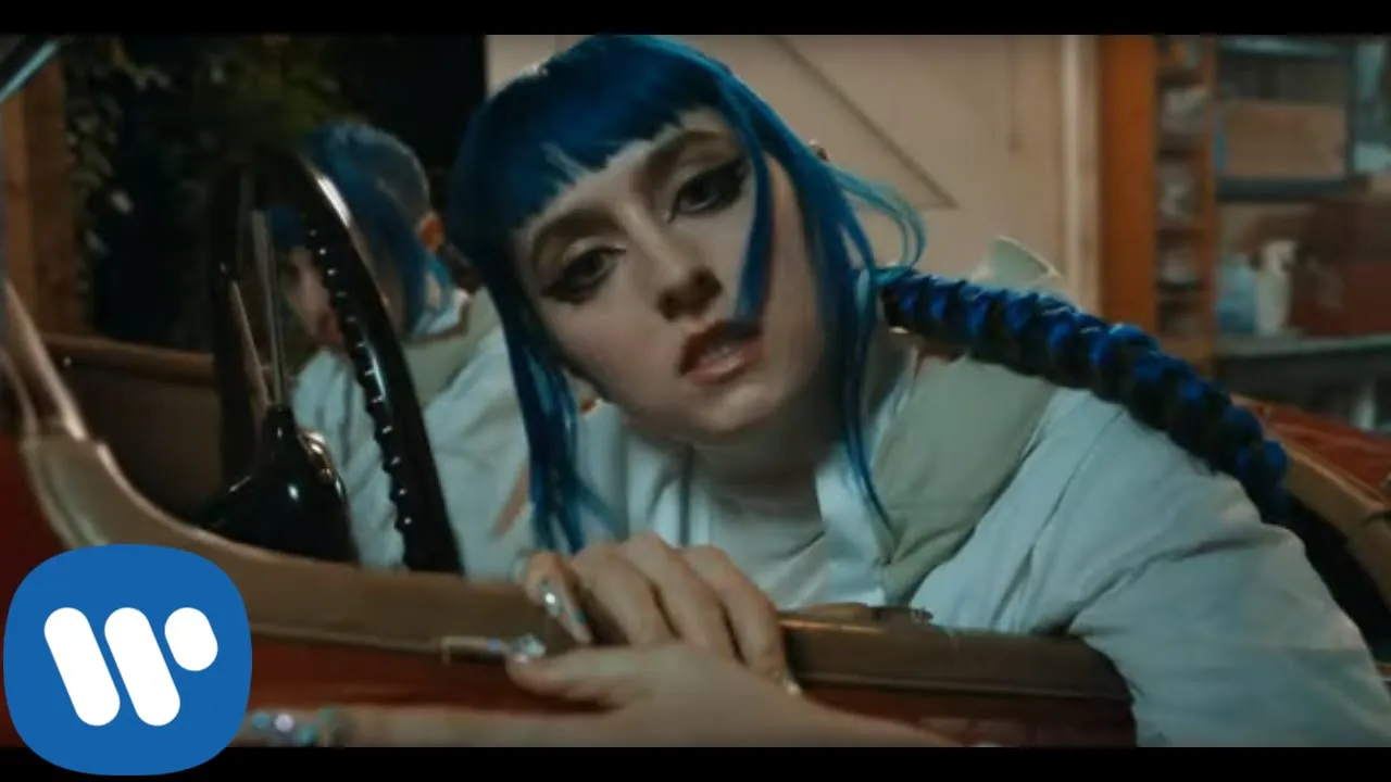 Ashnikko - Hi, It's Me (Official Music Video)