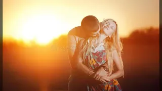 برعه عمانيه وحده سعوديه وحده كويتيه 