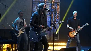 foo fighters take the line