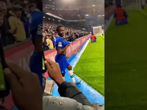 Download MP3 Sterling was at a loss for words while taking a corner! #ifnnews #sterling #raheemsterling #chelsea