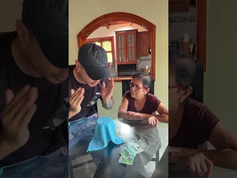 No sabe perder mi mamá😅