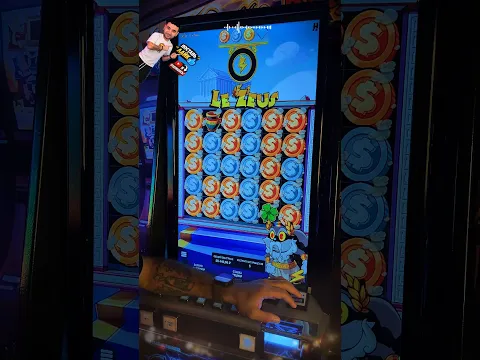 НУ НИХ*РА СЕБЕ LE ZEUS ДАЕТ БАБОСОВ!!! Я В ШОКЕ ЕСЛИ ЧЕСТНО!!!! #shorts #top #games