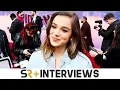 Download Lagu Hailee Steinfeld Talks Spider-Man: Across The Spider-Verse On The Red Carpet