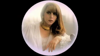 مافي غيرك يا وطني فيروز في قهوة عل المفرق 