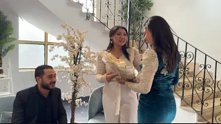 بنت راحت تبارك لصحبتها فاعجبت بالعريس وفشكلت الخطوبه وصحبتها فى التوهان 