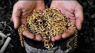 I FOUND a Ancient Clay Pot FULL Of GOLD | TREASURE Hunting with METAL DETECTOR!