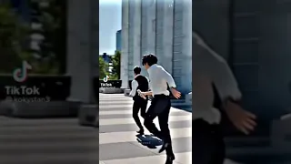 جيمين على اغنية شفتو في منامي بجنن 