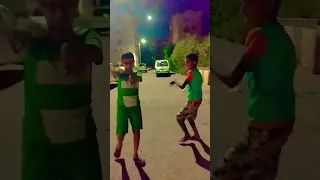 فيك دودا طول مانا موجود موجوده       دندنها
