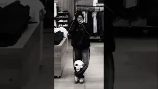 بتهددني انا يابن السوده     دندنها