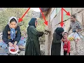 Lagu The Silence of the Mountains:Khadija's relentless efforts to keep the house warm in Saleh's absence