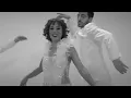 Yıldız Tilbe - Peşindeyim Koşa Koşa