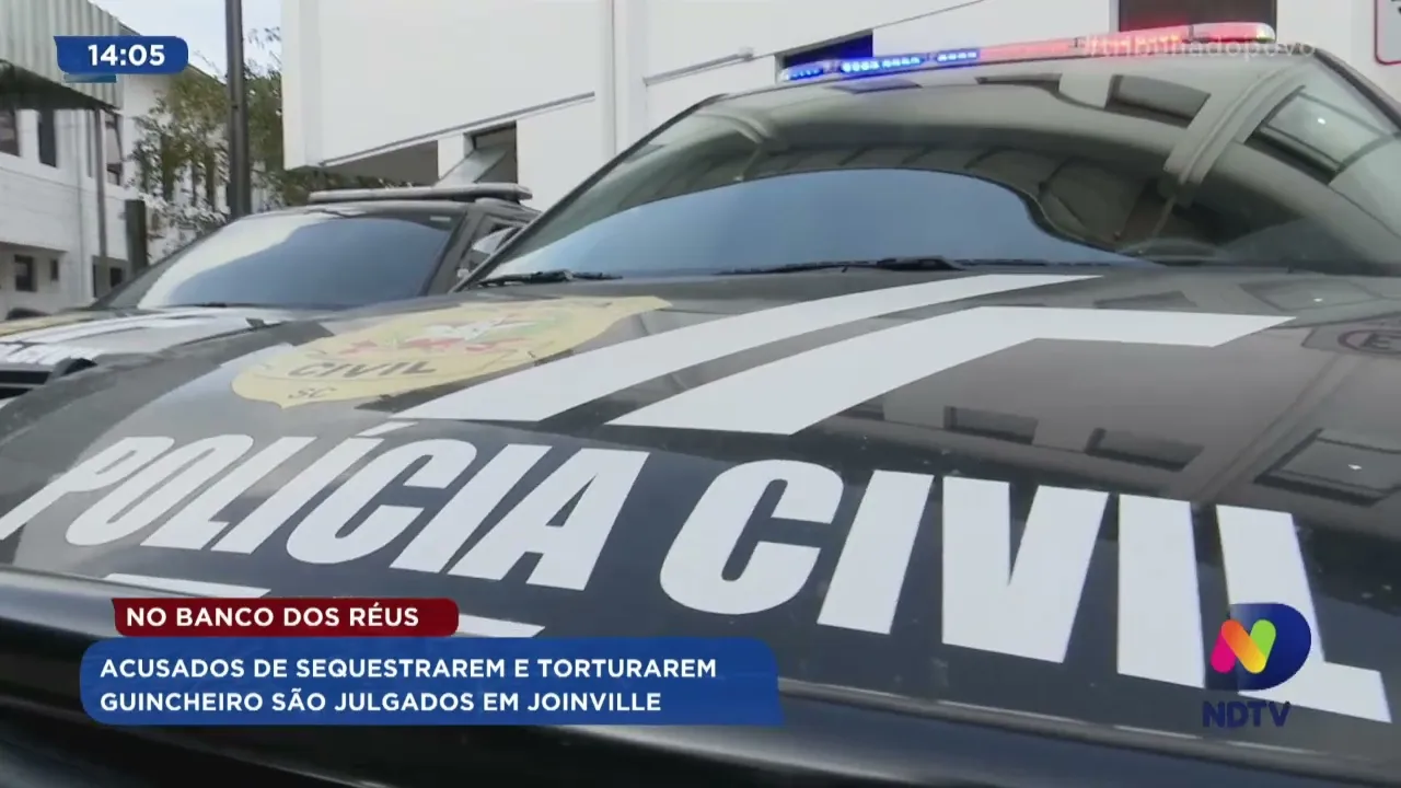 No banco dos réus: acusados de sequestrarem e torturarem guincheiro são julgados em Joinville