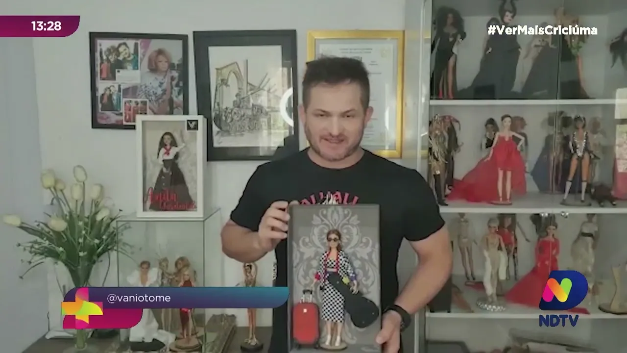 Artista criciumense faz boneca em homenagem à Marília Mendonça