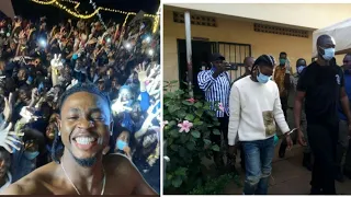 watch nigerian artists temilade openiyi aka tems u0026 stanely omah aka omah lay perform in ug before 
