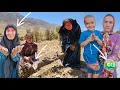Download Lagu Hoe een dakloze vrouw een eenzame weduwe vreugde gaf