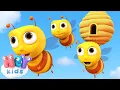 Download Lagu Daar komen de Bijen π Leren tellen Nederlands | Babyliedjes - HeyKids Download Lagu Daar komen de Bijen π Leren tellen Nederlands | Babyliedjes - HeyKids