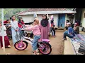 Download Lagu Senyum Bahagia Dua Gadis Kecil Tanpa Bapak Yang Tinggal Sama Nenek Di pedesaan Garut Jawa Barat