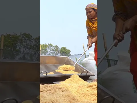 Huge Shemai Frying at Big Pan Korai #aroundmebd #food #youtubevillage #shemai #samolina #cooking