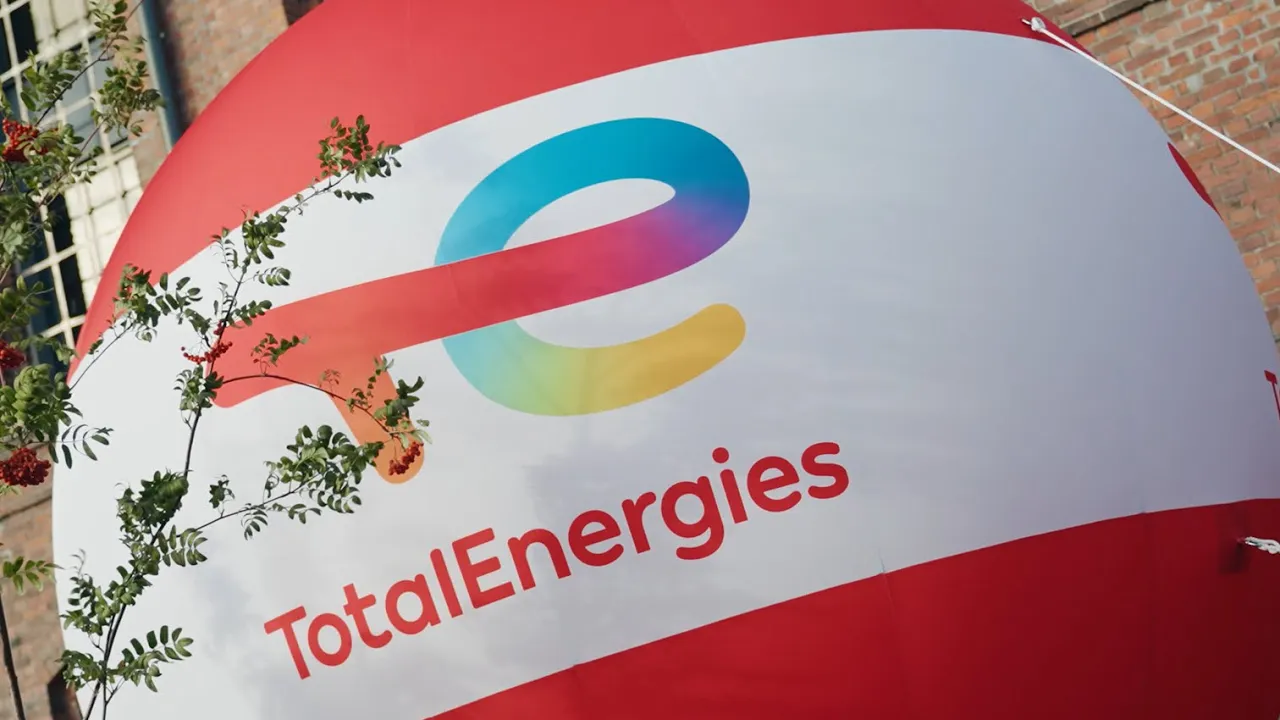 TotalEnergies strategicznym sponsorem konferencji NEXUSAuto : Youtube video player