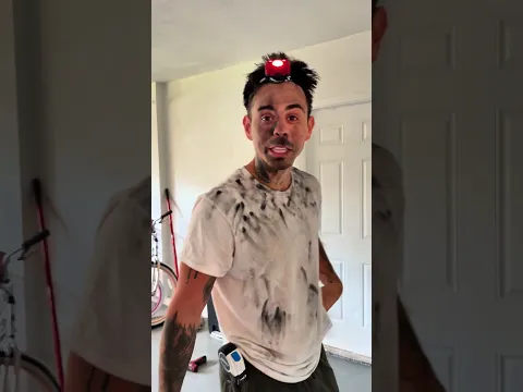 Los hombre resolviendo en la casa πππ