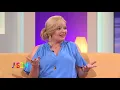 Melissa Peterman Co-Hosts the Show