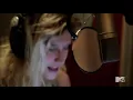 Ke$ha Recording 'Die Young' In The Studio