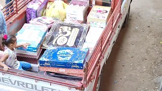 عقبال عندكوا فرشنا عزال العروسه وجينا حاجه كده تشرف دندنها