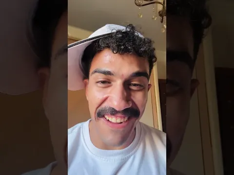 الله يقرفك بجد😳😳