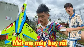 Toang!!!! Tùng Bỏng Làm Mất Máy Bay 20 Triệu Của Hoàng Em