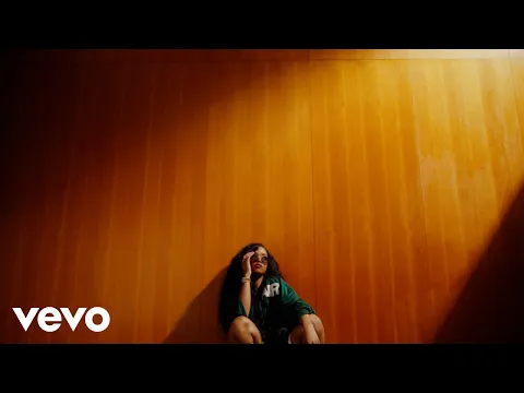 Download MP3 H.E.R. - Come Through (Official Video) ft. Chris Brown