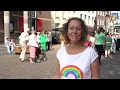 Download Lagu Met een doodskist als ballenbak door de Weerter binnenstad