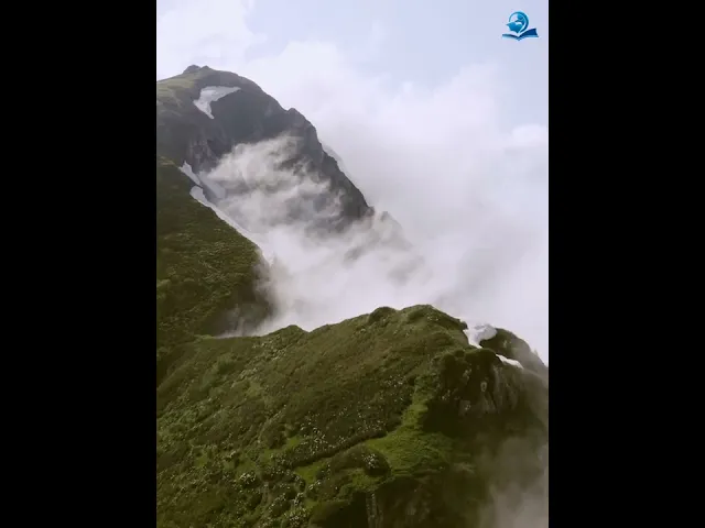 ⁣بِسْمِ الله الَّذِي لا أَرجو إِلّا فَضْلَهُ