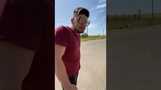 Поставил мелодию на звонок своей девушки и она её услышала 