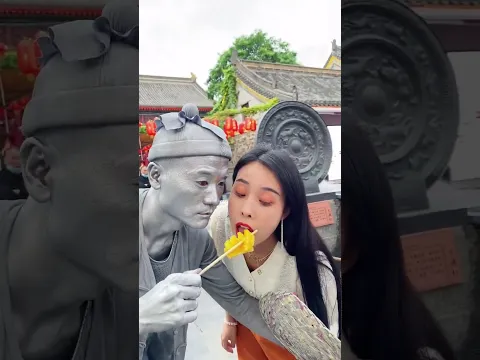 Happy Times with a Sculpture and a Beauty #Funny #cute #funny #respect #love