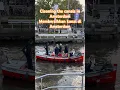 Download Lagu Cleaning the canals in Amsterdam Membersihkan kanal di Amsterdam #belanda #amsterdam #holland