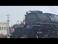 Big Boy 4014 Rolling into Topeka KS