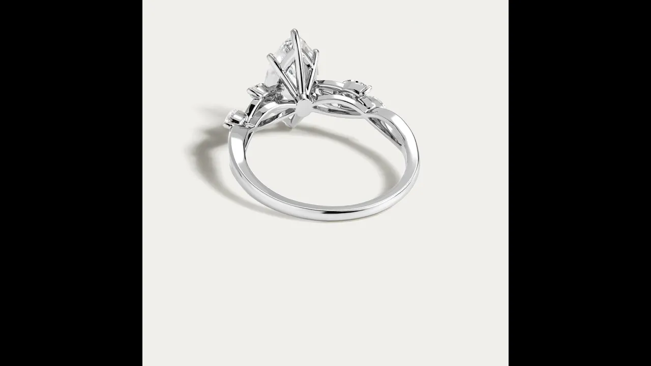 Evelyn丨Marquise Cut Lab Diamond Vine Wreath Ring