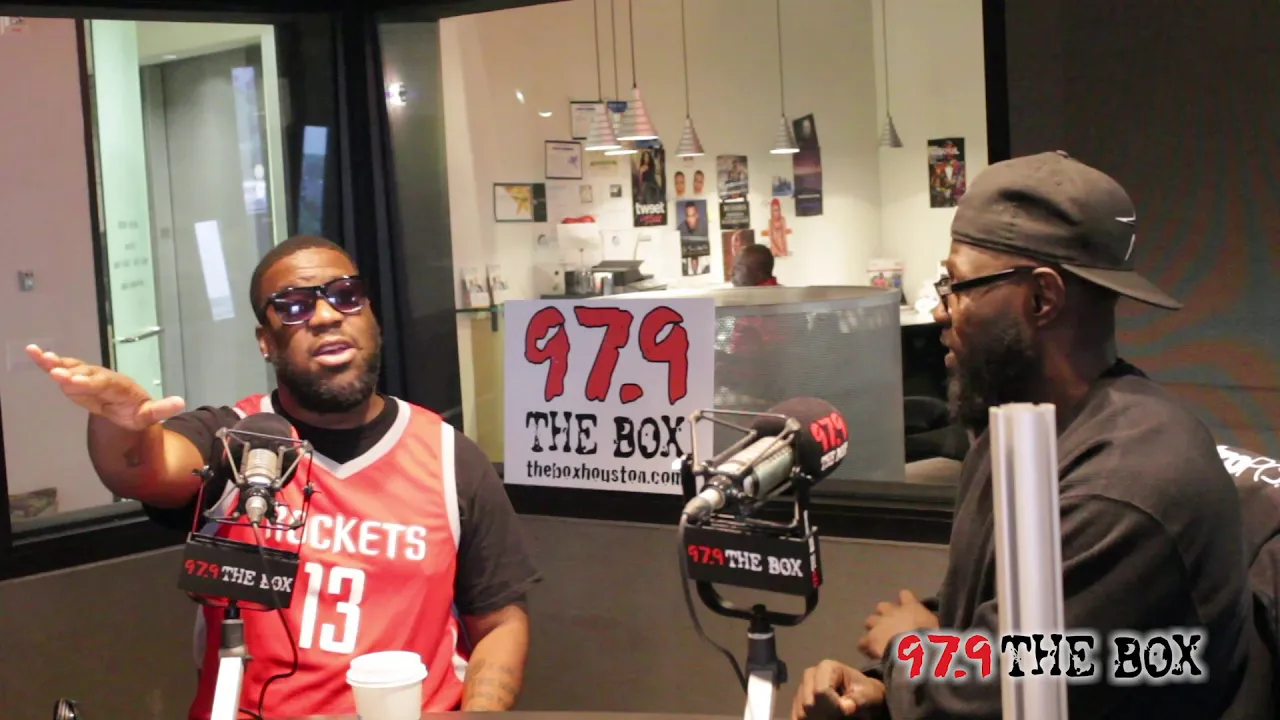 Robert Glasper Goes IN On Lauryn Hill, Talks August Greene & More With TMHMS!