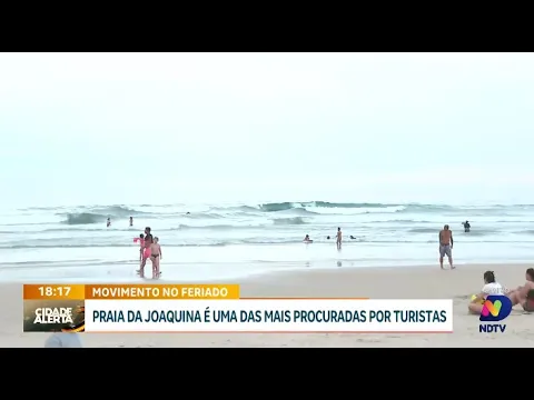 Florianópolis em festa: turistas lotam praias na temporada de Réveillon