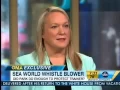 Former Seaworld employee speaks out on trainer s death