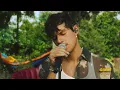 Omar Apollo - Petrified (Live)