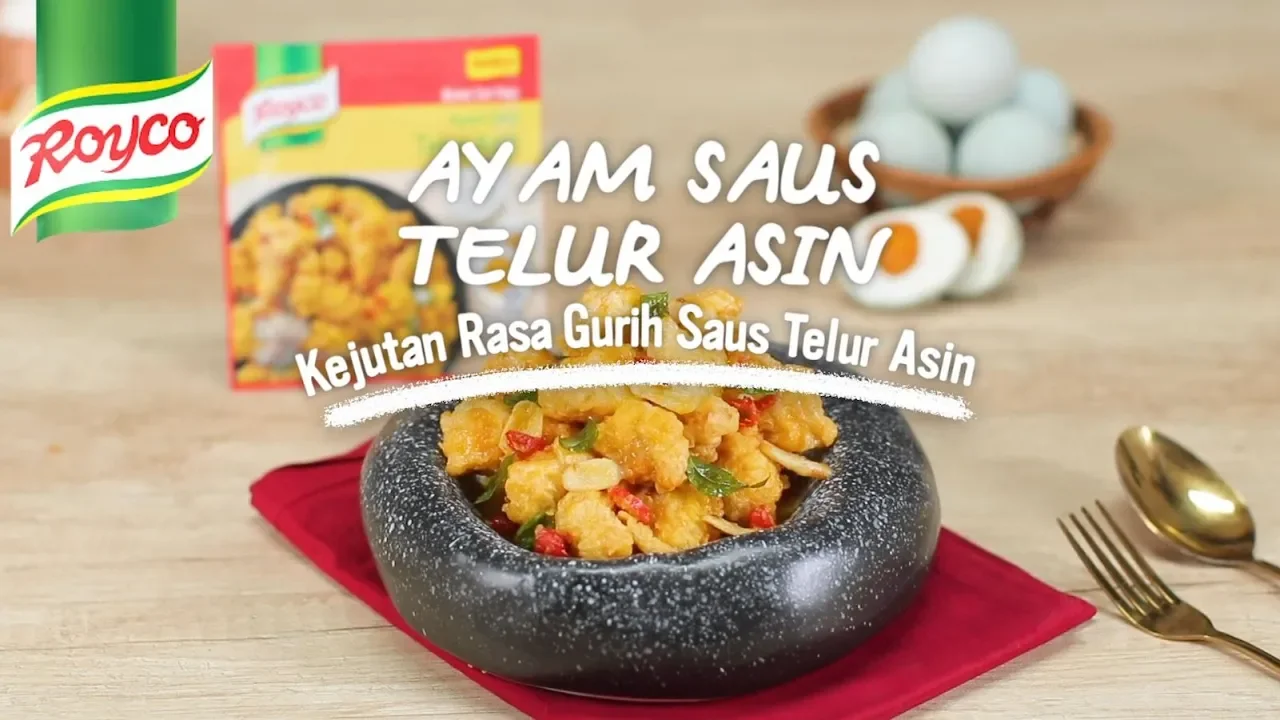 Hi guys, kali ini saya mau buat makanan yang lagi hits yaitu Nasi Ayam Goreng Saus Telur Asin atau S. 