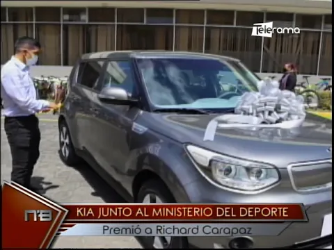 Kia junto al ministerio del deporte premió a Richard Carapaz