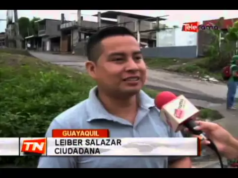 Ciudadanos irrespetan uso de paso peatonal