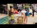Download Lagu Hong Visits a Highland Market – Buying a Rattan Backpack and Meeting Locals