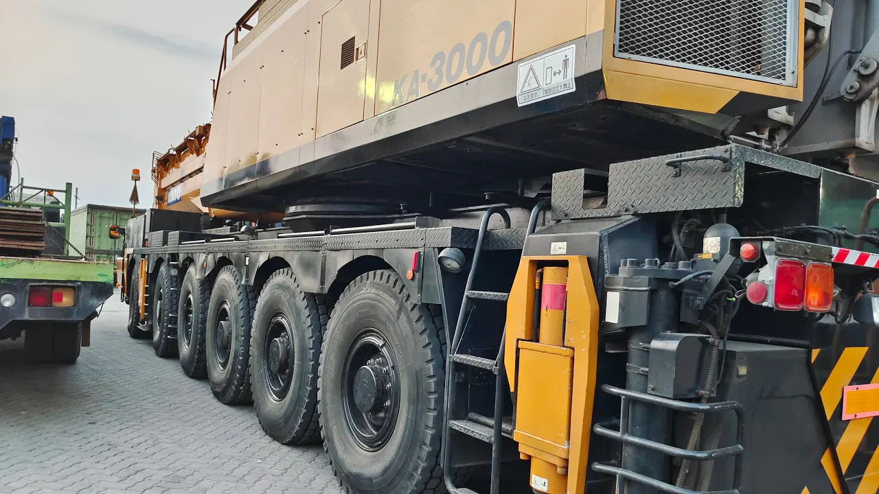 🔴LIVE MENYAKSIKAN TRUCK KANIBAL NAIK KAPAL PELABUHAN MERAK