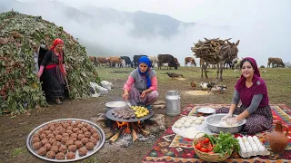 Nomadic Life | Baking bread and cooking traditional dishes in the mountains