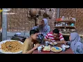 Download Lagu Masak nasi goreng kampung untuk sarapan bersama keluarga, masakan desa