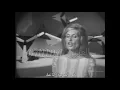 DALIDA Dans la ville endormie مترجمة
